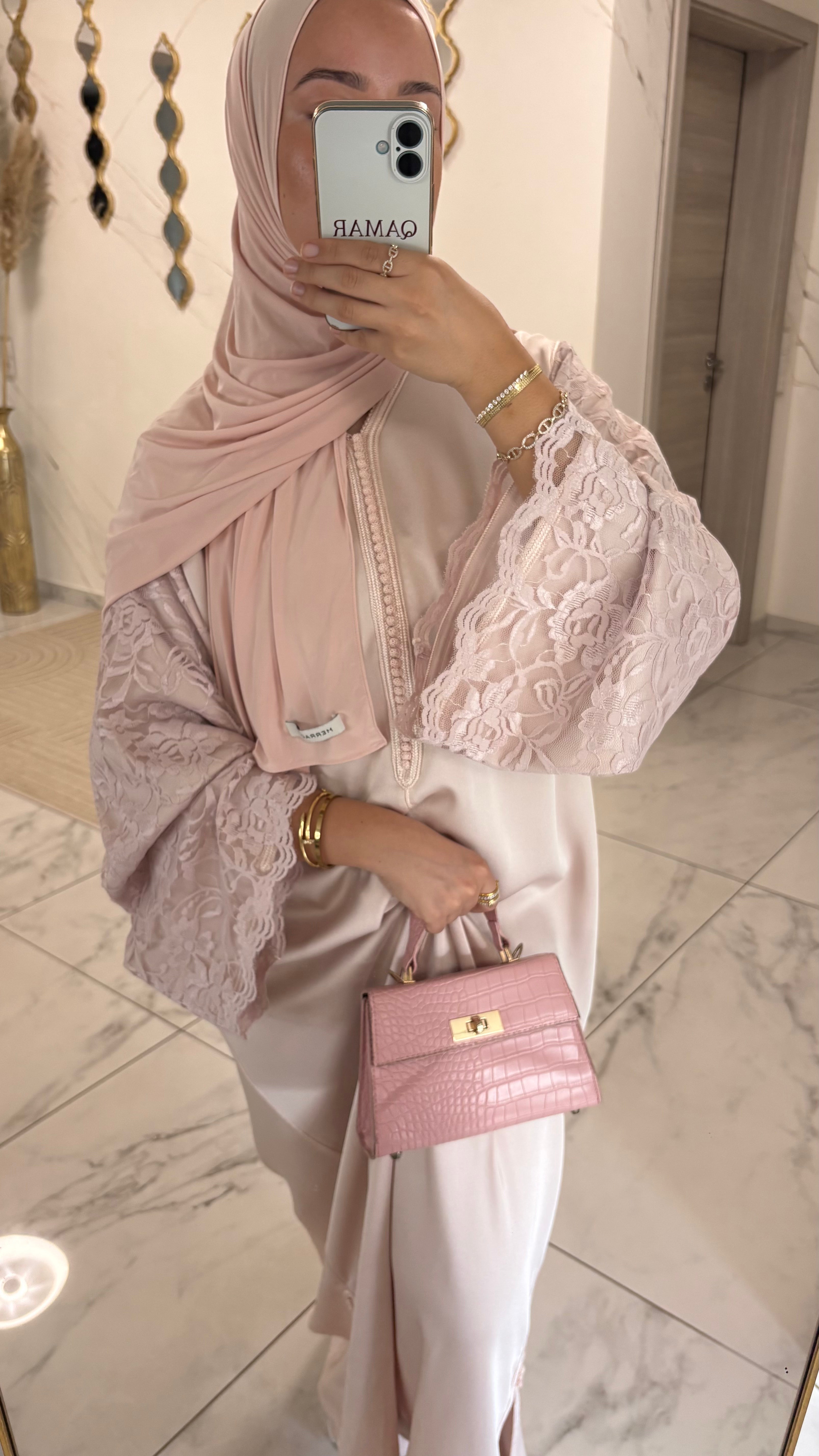 Ayla Abaya