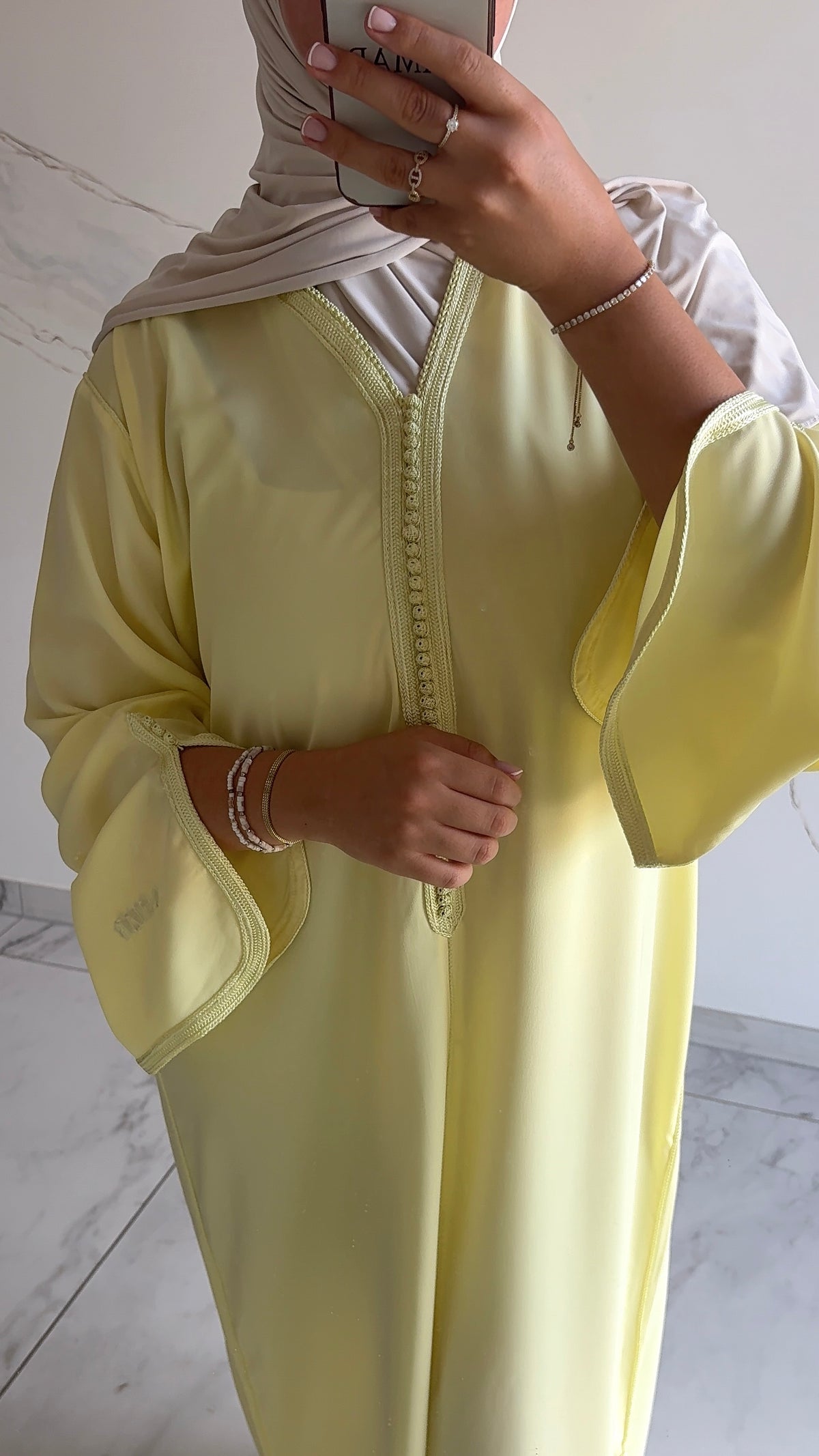 Nahla Abaya