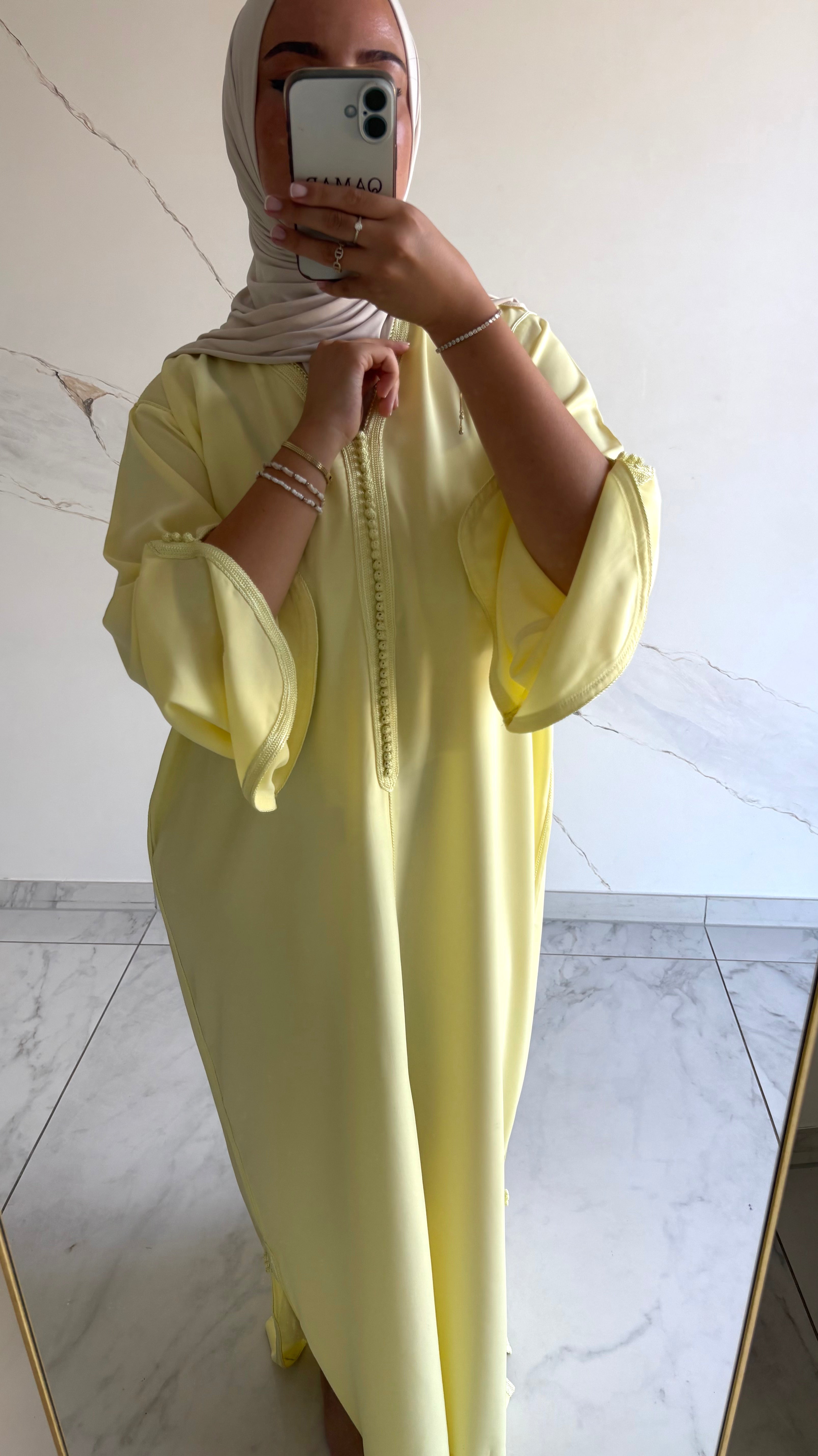 Nahla Abaya